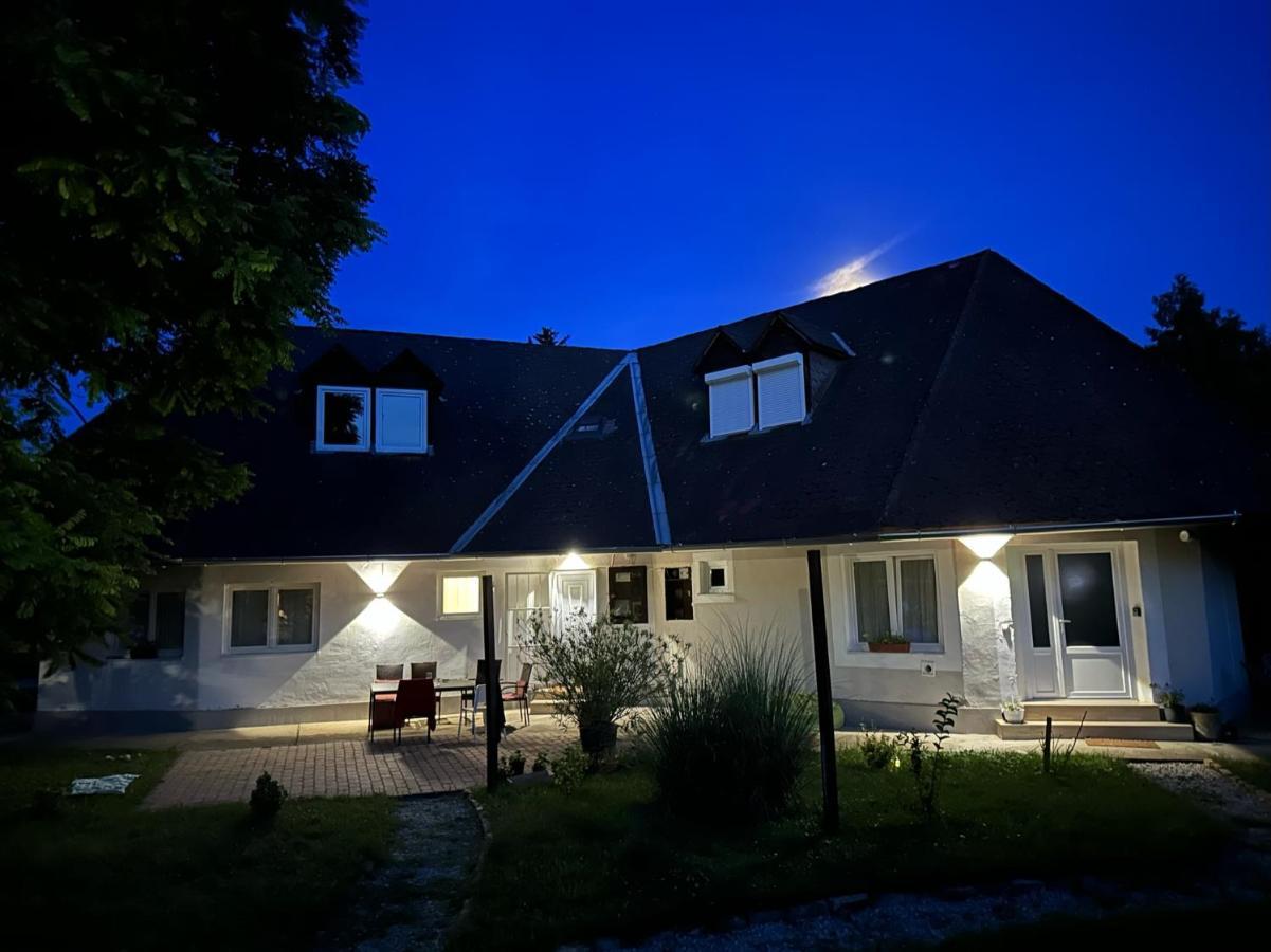 Levendulakert Siofok Apartmanhaz Zewnętrze zdjęcie