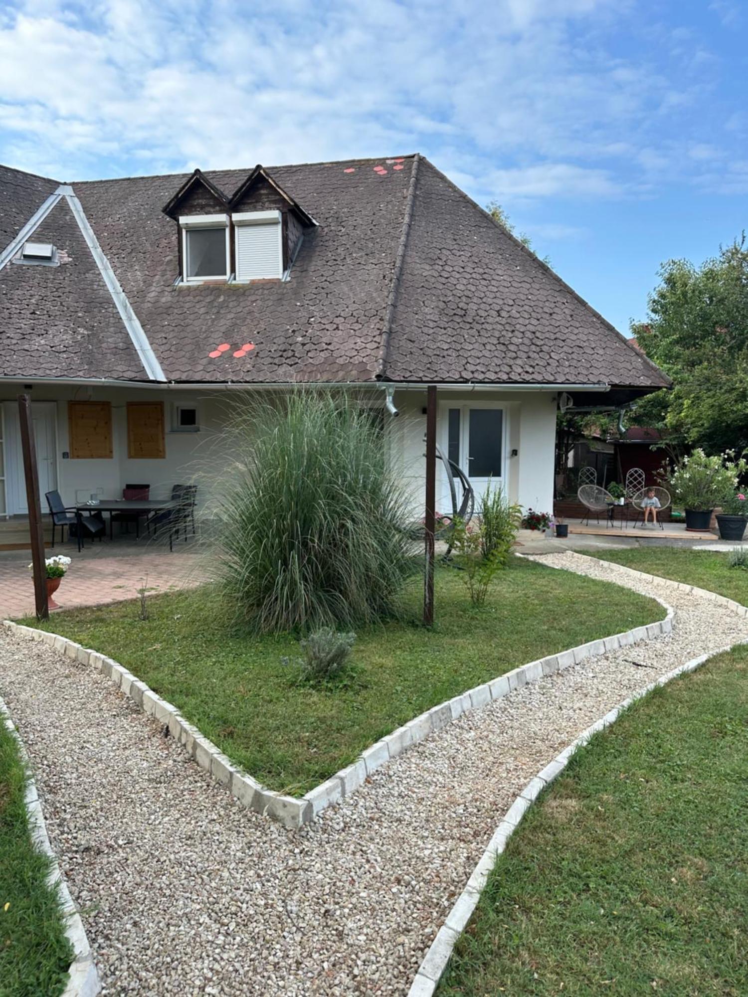 Levendulakert Siofok Apartmanhaz Zewnętrze zdjęcie